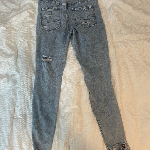 High Waisted Ripped Jeans - Picture 4 of 6